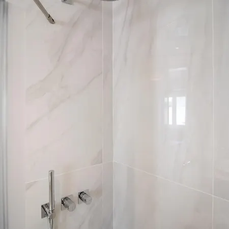 Reference T1 3rd Floor * Lisboa