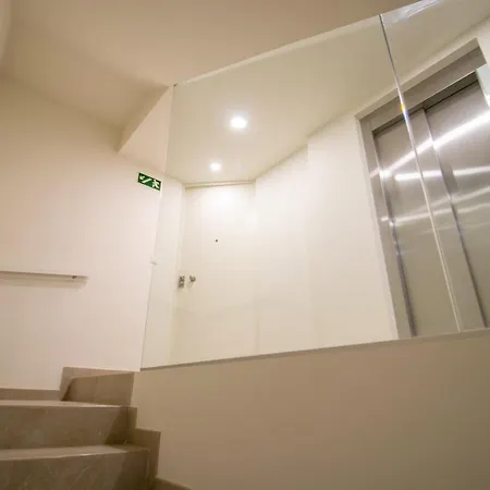 Reference T1 3rd Floor Lizbona