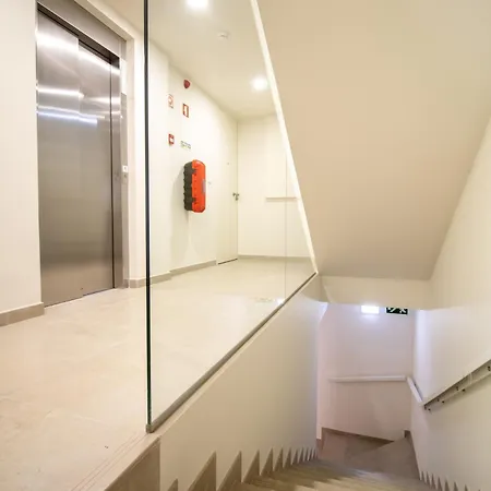 Reference T1 3rd Floor Lizbona