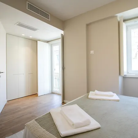 Reference T1 3rd Floor * Lizbona